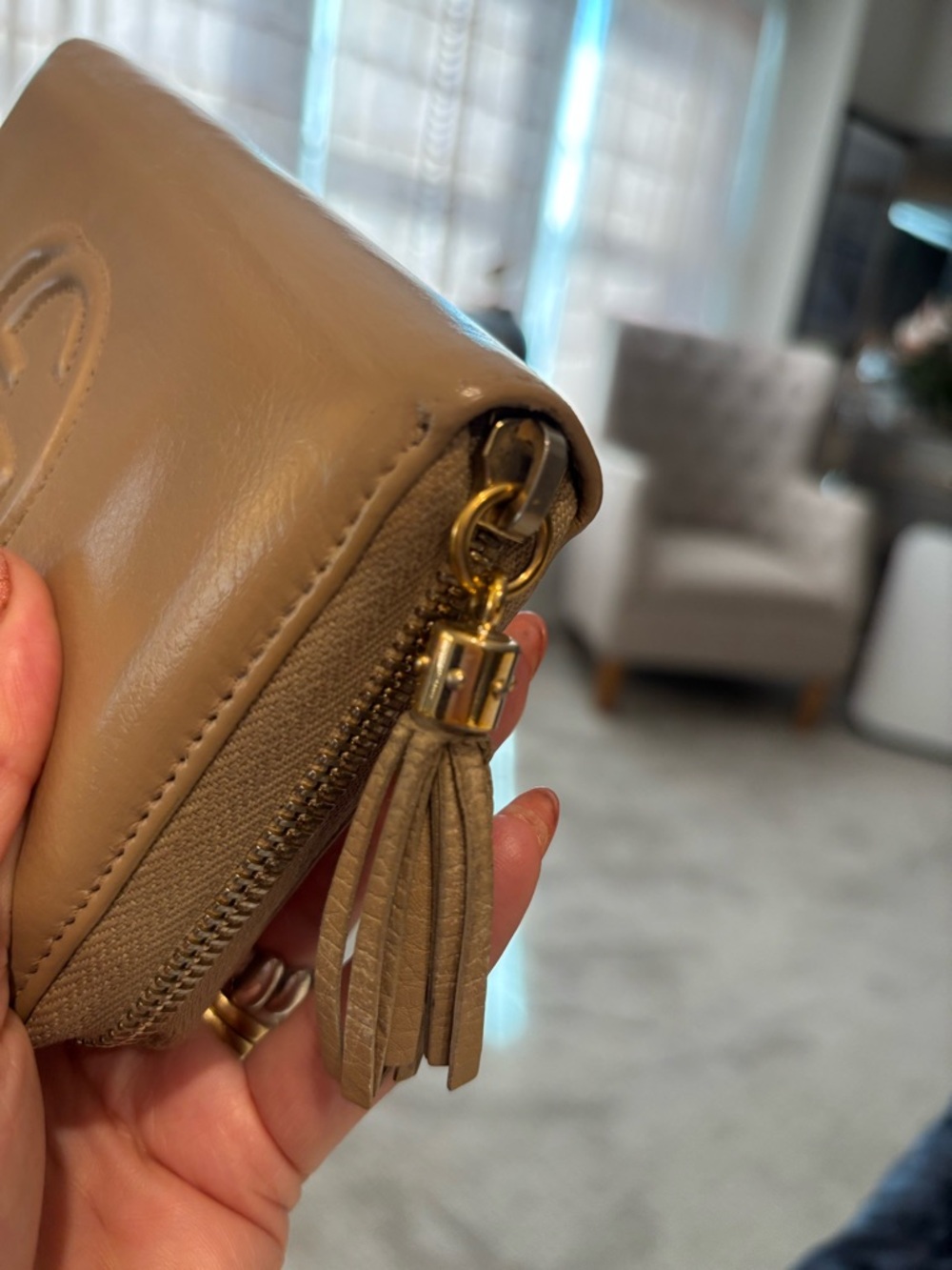 Gucci Taupe/Beige Rich Leather Zip Long Wallet with Embossed GG - Picture 6 of 10